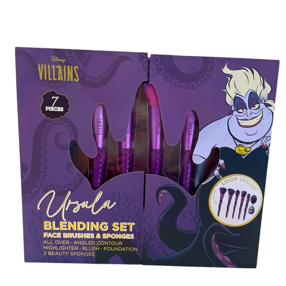 DISNEY VILLAINS URSALA 7 PIECES BLENDING SET FACE BRUSHES & SPONGES - Picture 1 of 4